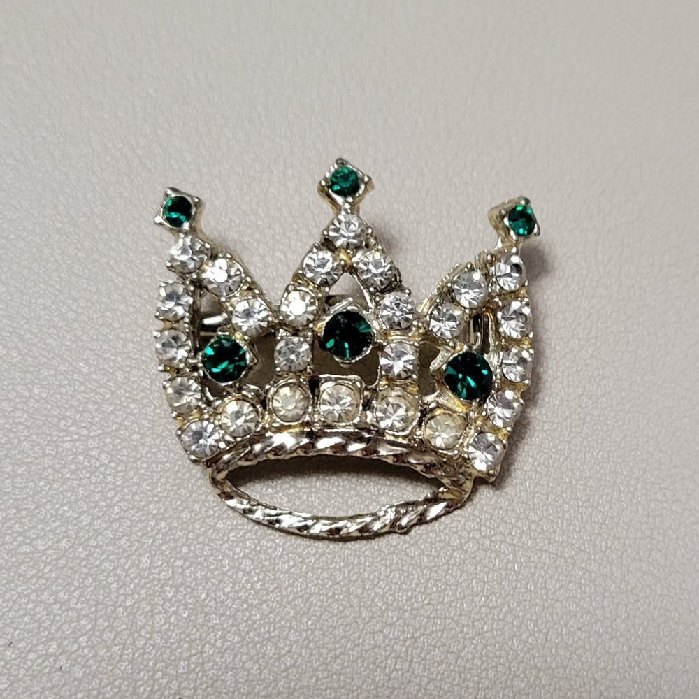 Vintage Unsigned Green & Clear Rhinestone Gold Tone‎ Crown Tiara King Brooch Pin